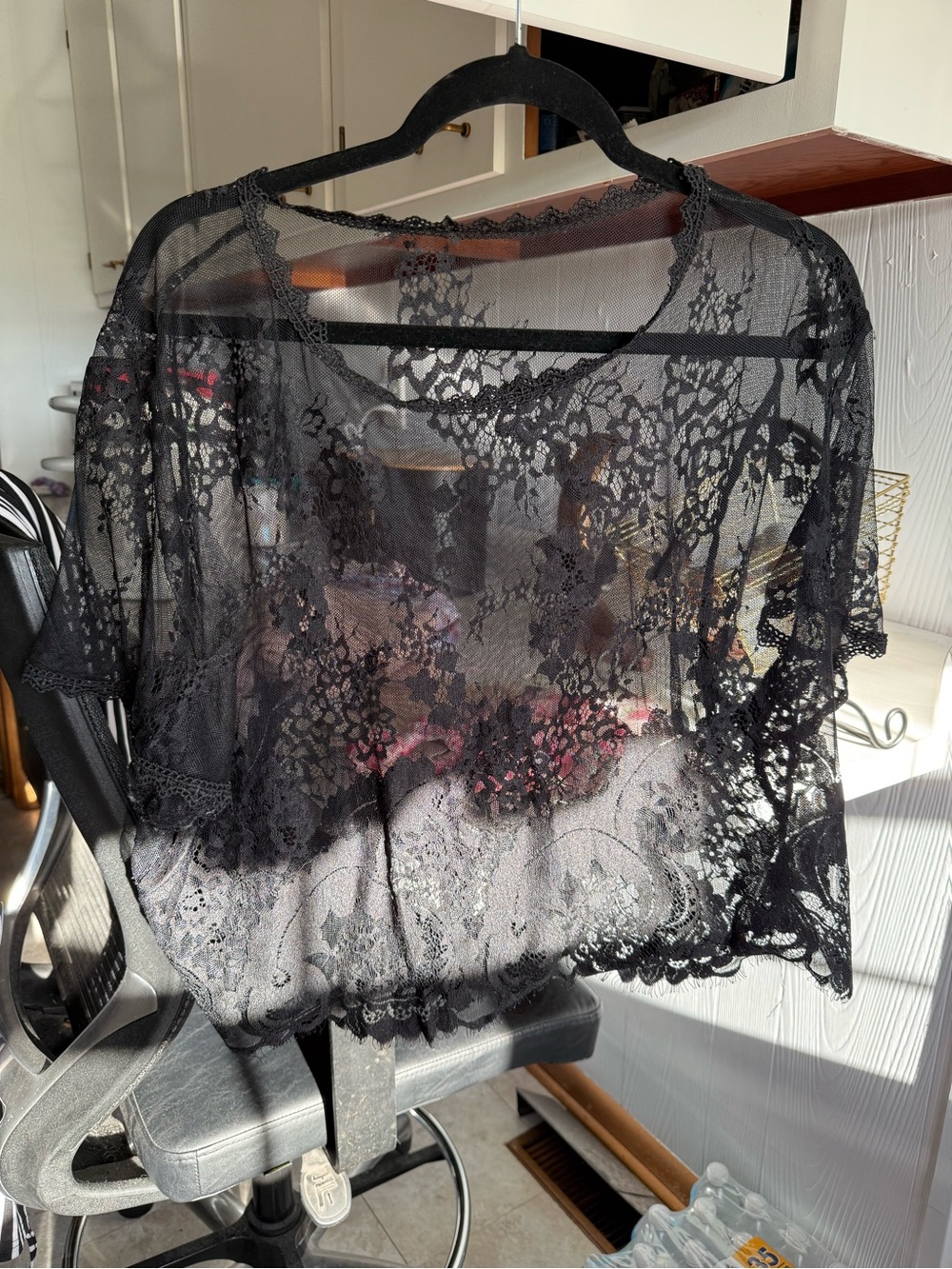 SHEIN Black Lace Curve Crop Top